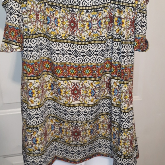 New Ethnic Abstract Print STAR VIXEN Cold shoulder dressy Casual blouse Jr Small - Picture 9 of 10